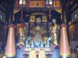 [Cliquez pour agrandir : 123 Kio] Shanghai - Le temple de Chenghuang : un des autels.
