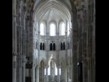 [Cliquez pour agrandir : 91 Kio] Vézelay - La basilique Sainte-Marie-Madeleine : la nef et le chœur.