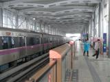 [Cliquez pour agrandir : 88 Kio] Pékin - Le métro : station Datunlu de la ligne 5.