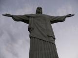 [Cliquez pour agrandir : 38 Kio] Rio de Janeiro - La statue du Christ Rédempteur sur le Corcovado : détail.