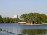 [Cliquez pour agrandir : 77 Kio] Pékin - Le lac Qianhai.