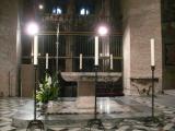 [Cliquez pour agrandir : 96 Kio] Toulouse - La basilique Saint-Sernin : l'autel.