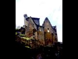 [Cliquez pour agrandir : 16 Kio] Dordogne - Le château de Commarque.