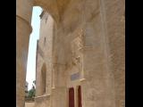 [Cliquez pour agrandir : 82 Kio] Montpellier - La cathédrale Saint-Pierre : la façade : l'entrée.