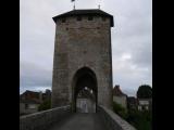 [Cliquez pour agrandir : 61 Kio] Orthez - Le pont fortifié sur le gave de Pau.