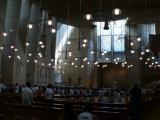 [Cliquez pour agrandir : 86 Kio] Los Angeles - The cathedral Our Lady of the Angels: the nave.
