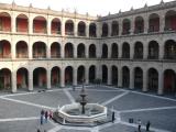 [Cliquez pour agrandir : 144 Kio] Mexico - Le palais national.