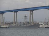 [Cliquez pour agrandir : 61 Kio] San Diego - Military boat and bridge seen from Coronado.