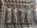 [Cliquez pour agrandir : 100 Kio] Reims - La cathédrale Notre-Dame : le portail d'entrée : statues.