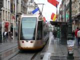 [Cliquez pour agrandir : 117 Kio] Orléans - Tramway.