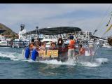 [Cliquez pour agrandir : 135 Kio] Cabo San Lucas - Bateau à coque entièrement transparente.