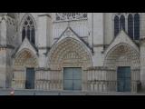 [Cliquez pour agrandir : 120 Kio] Poitiers - La cathédrale Saint-Pierre : la façade : détail.