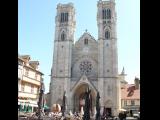 [Cliquez pour agrandir : 87 Kio] Chalon-sur-Saône - La cathédrale Saint-Vincent : la façade.