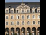 [Cliquez pour agrandir : 103 Kio] Rennes - Le palais Saint-Georges : la façade : détail.