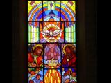 [Cliquez pour agrandir : 101 Kio] Madrid - La cathédrale Sainte-Marie de la Almudena : vitrail moderne.