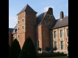 [Cliquez pour agrandir : 80 Kio] Douai - Le couvent des Chartreux : bâtiment et tour.