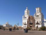 [Cliquez pour agrandir : 75 Kio] Tucson - Mission San Xavier: front view.