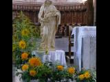 [Cliquez pour agrandir : 106 Kio] Saint-Jean-de-Maurienne - La cathédrale Saint-Jean-Baptiste : le chœur : statue de la Vierge.