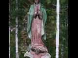 [Cliquez pour agrandir : 111 Kio] Patagonia - Santa Teresa's church: statue of Our Lady of Guadalupe.