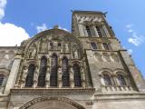 [Cliquez pour agrandir : 110 Kio] Vézelay - La basilique Sainte-Marie-Madeleine : la façade : détail.