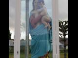 [Cliquez pour agrandir : 94 Kio] Anglet - Le couvent des Bernardines : statue de la Vierge à l'Enfant.