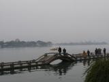 [Cliquez pour agrandir : 46 Kio] Hangzhou - Le lac Ouest : vue générale.