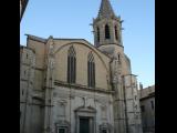 [Cliquez pour agrandir : 75 Kio] Carpentras - La cathédrale Saint-Siffrein : la façade.