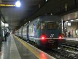 [Cliquez pour agrandir : 82 Kio] Rome - Train en gare de Roma Termini.