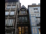 [Cliquez pour agrandir : 86 Kio] Rouen - Belles façades.