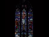 [Cliquez pour agrandir : 73 Kio] San Francisco - Saint Dominic's church: stained glass window representing the Crucifixion.