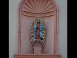 [Cliquez pour agrandir : 62 Kio] Sierra Vista - Saint-Andrew-Apostle's church: statue of Our Lady of Guadalupe.