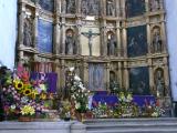 [Cliquez pour agrandir : 199 Kio] Mexico - L'église Saint-Bernardin-de-Sienne : le chœur fleuri.
