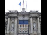 [Cliquez pour agrandir : 76 Kio] Bordeaux - Le palais Rohan : l'entrée de la cour.