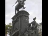 [Cliquez pour agrandir : 57 Kio] Lille - La statue de Faidherbe.