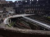 [Cliquez pour agrandir : 109 Kio] Rome - Le Colisée : l'intérieur.