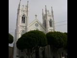 [Cliquez pour agrandir : 63 Kio] San Francisco - Saint Francis of Assisi's church: general view.