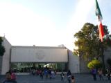 [Cliquez pour agrandir : 92 Kio] Mexico - Le musée national d'anthropologie.