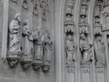[Cliquez pour agrandir : 97 Kio] Fribourg - La cathédrale Saint-Nicolas-de-Myre : le portail : détail.