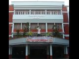 [Cliquez pour agrandir : 100 Kio] Ranchi - Le collège Saint-François-Xavier : l'amphithéâtre Christian de Brouwer.