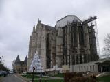 [Cliquez pour agrandir : 83 Kio] Beauvais - La cathédrale : vue générale.