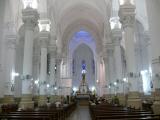 [Cliquez pour agrandir : 76 Kio] Niteroí - La basilique Nossa Senhora Auxiliadora : la nef.