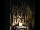 [Cliquez pour agrandir : 78 Kio] Lyon - La cathédrale Saint-Jean : l'autel du Saint Sacrement.