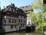 [Cliquez pour agrandir : 130 Kio] Strasbourg - Le quartier de la Petite France.