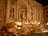 [Cliquez pour agrandir : 78 Kio] Rome - La fontaine de Trevi, de nuit.