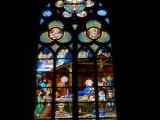 [Cliquez pour agrandir : 107 Kio] Biarritz - L'église Sainte-Eugénie : vitrail représentant la Nativité.