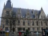 [Cliquez pour agrandir : 98 Kio] Rouen - Le palais de justice.