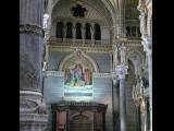 [Cliquez pour agrandir : 119 Kio] Lyon - La basilique Notre-Dame-de-Fourvière : l'église haute : l'entrée.