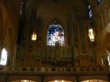 [Cliquez pour agrandir : 84 Kio] San Francisco - Saint Patrick's church: the pipe organ.