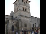 [Cliquez pour agrandir : 74 Kio] Saint-André-de-Cubzac - L'église Saint-André-du-Nom-de-Dieu : le clocher.