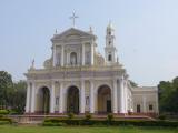 [Cliquez pour agrandir : 92 Kio] Agra - La cathédrale de l'Immaculée Conception : vue générale.